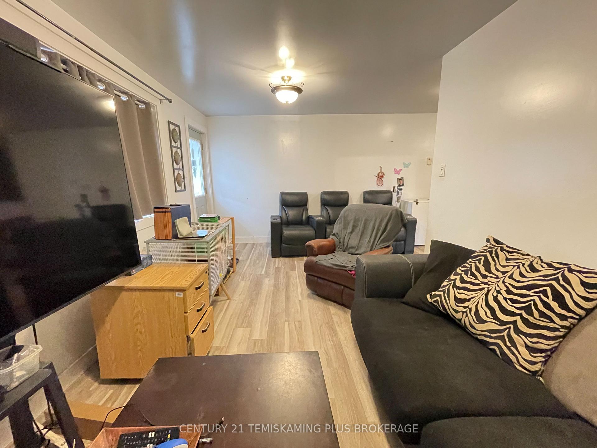 Photo 17 of 19 Prospect Avenue, Cobalt — HOMEH
