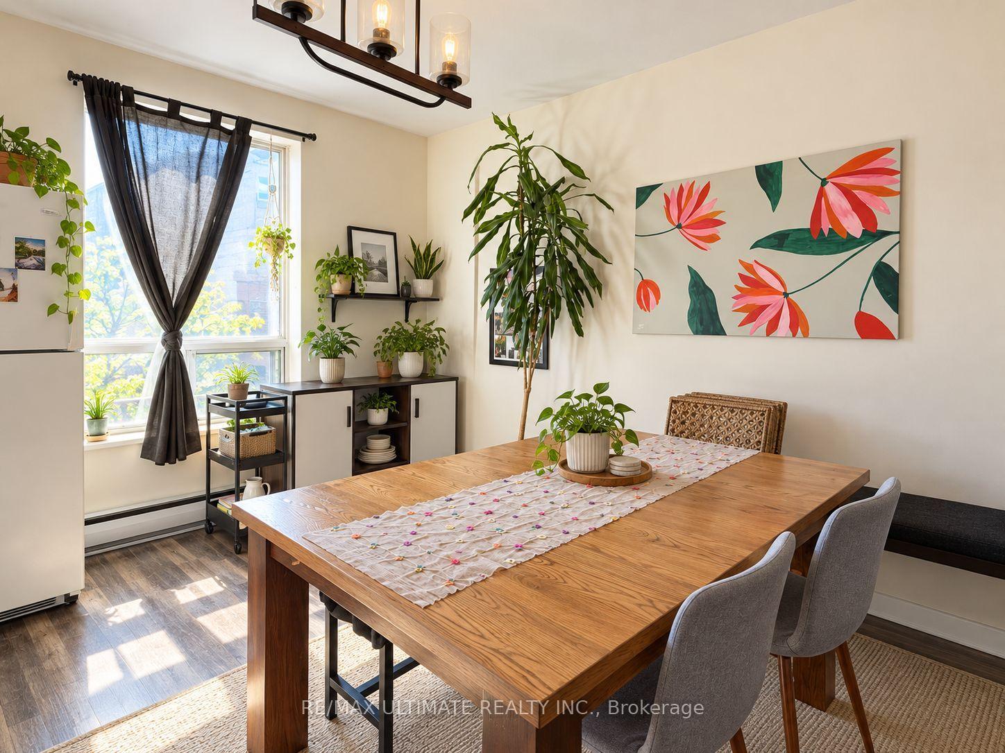 Photo 14 of 673 College Street, Toronto, Palmerston-Little Italy — HOMEH