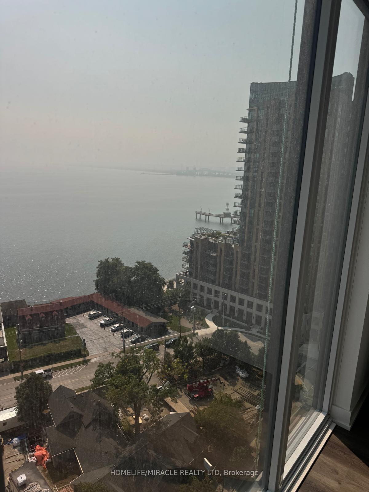 Photo 12 of Unit 1706, 370 Martha Street, Burlington, Brant — HOMEH