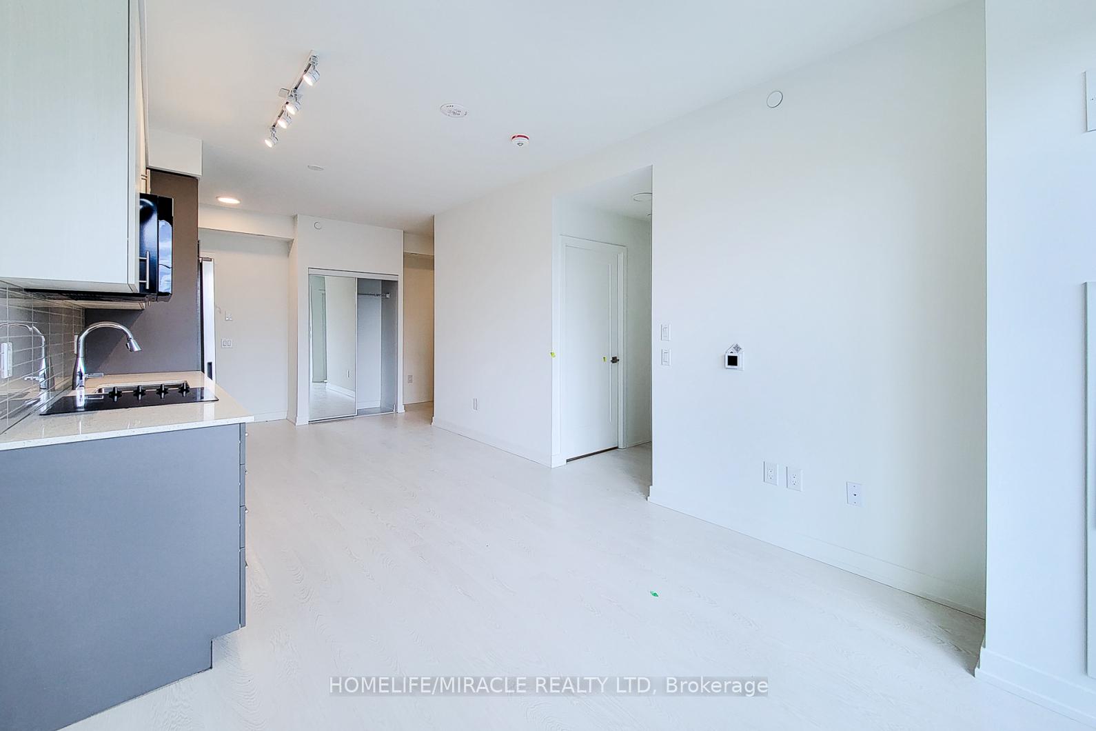 Photo 8 of Unit 208, 415 Main Street, Hamilton, Kirkendall — HOMEH