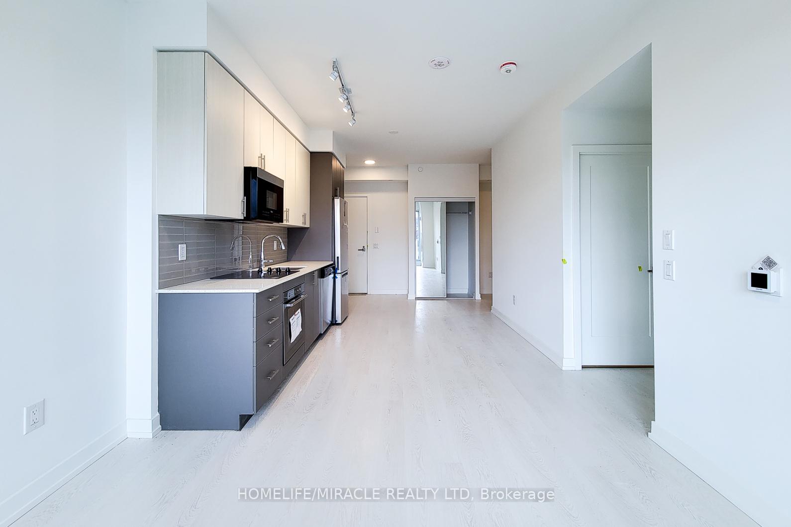 Photo 9 of Unit 208, 415 Main Street, Hamilton, Kirkendall — HOMEH
