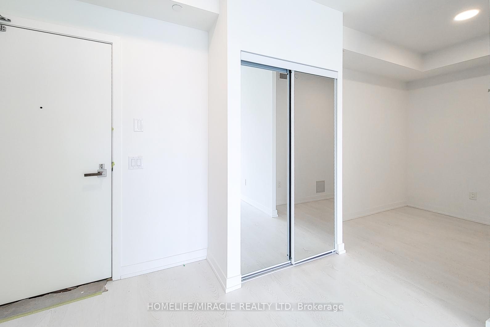 Photo 13 of Unit 208, 415 Main Street, Hamilton, Kirkendall — HOMEH