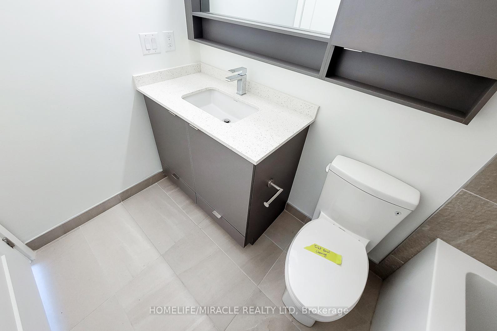 Photo 23 of Unit 208, 415 Main Street, Hamilton, Kirkendall — HOMEH