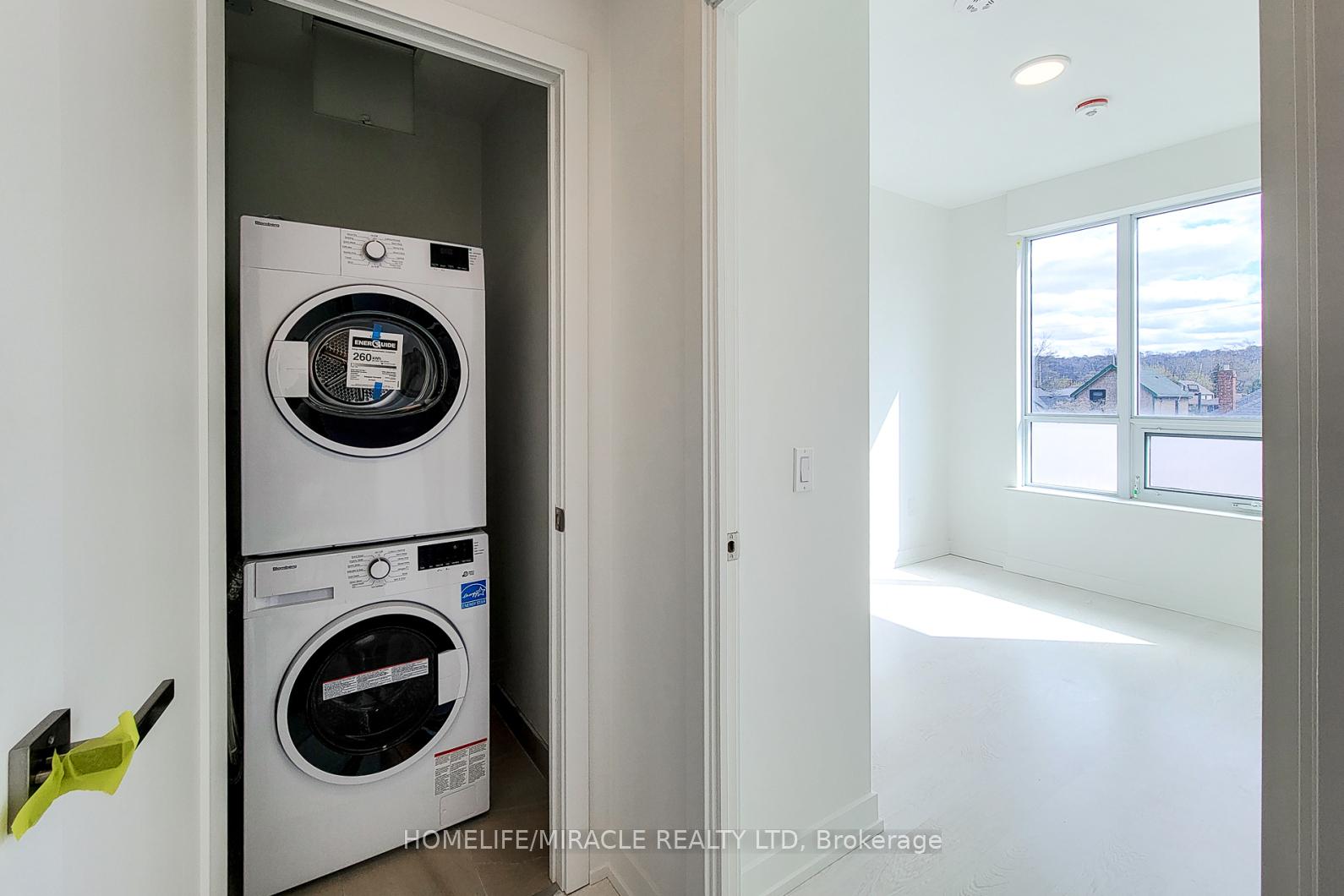 Photo 26 of Unit 208, 415 Main Street, Hamilton, Kirkendall — HOMEH
