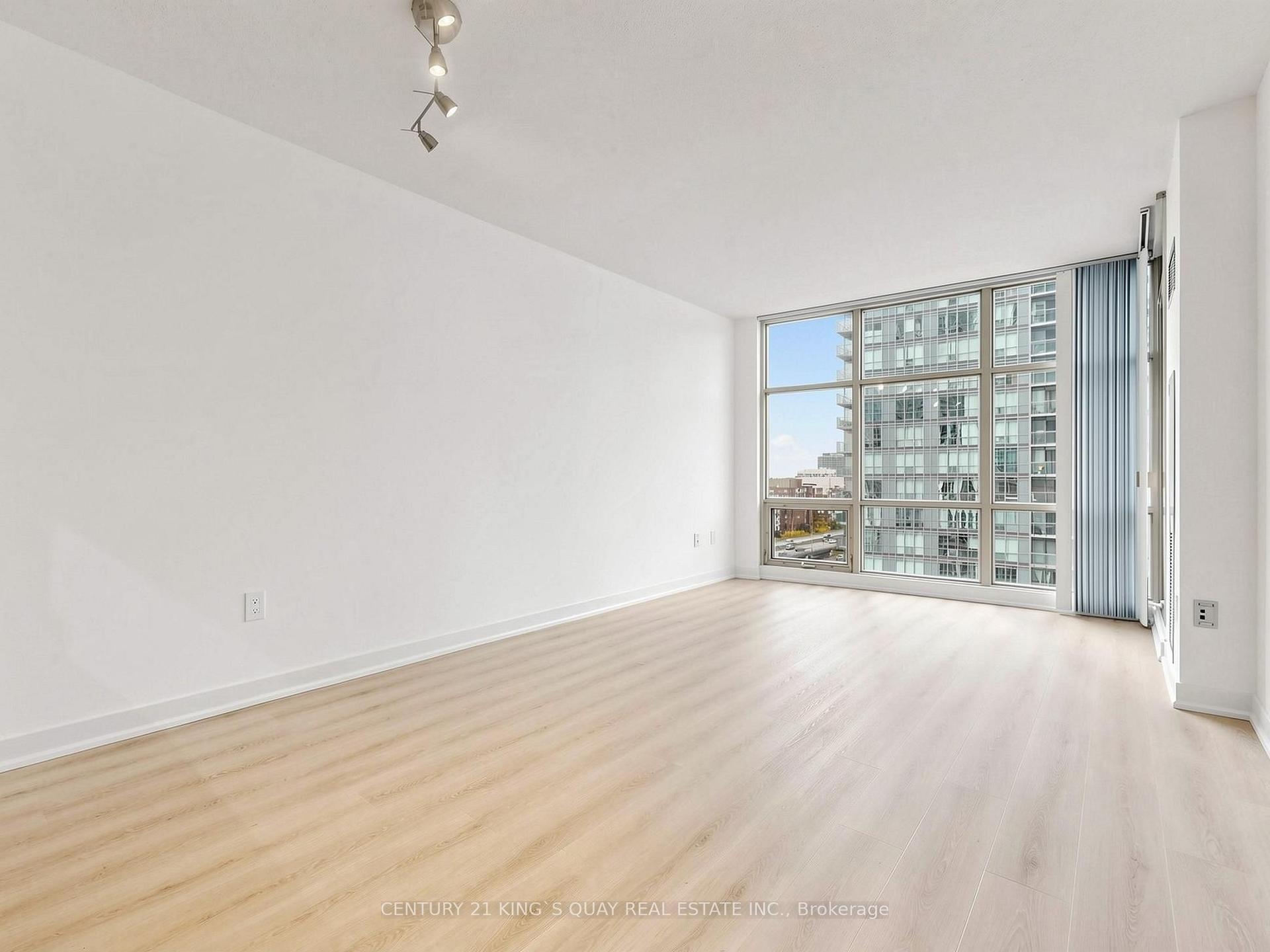 Photo 5 of Unit 1502, 35 Mariner Terrace, Toronto, Waterfront Communities — HOMEH