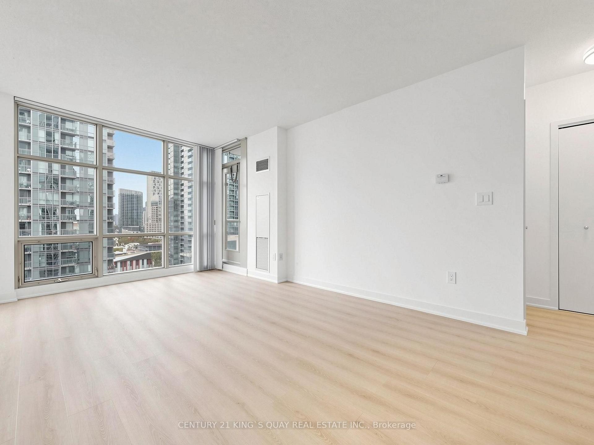 Photo 7 of Unit 1502, 35 Mariner Terrace, Toronto, Waterfront Communities — HOMEH