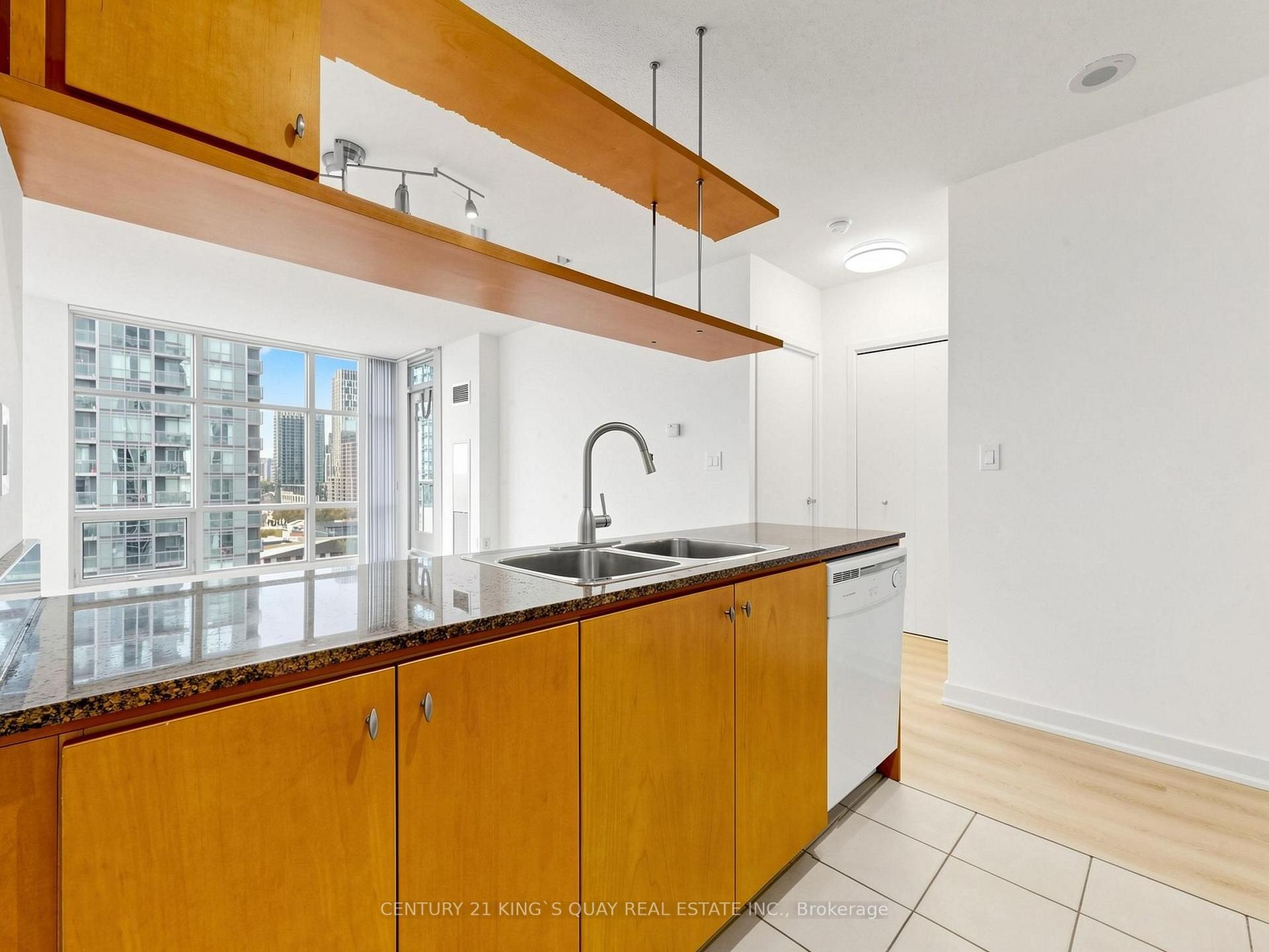 Photo 17 of Unit 1502, 35 Mariner Terrace, Toronto, Waterfront Communities — HOMEH