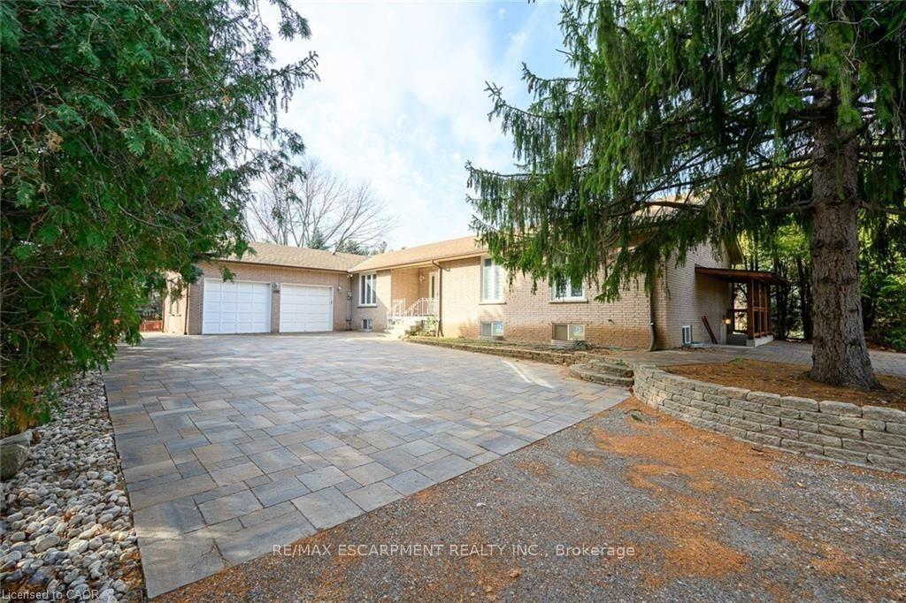 Photo of Unit LOWER #2, 347 York Road