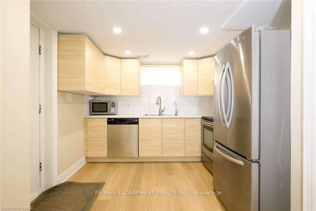 Photo 2 of Unit LOWER #2, 347 York Road, Burlington, Grindstone — HOMEH