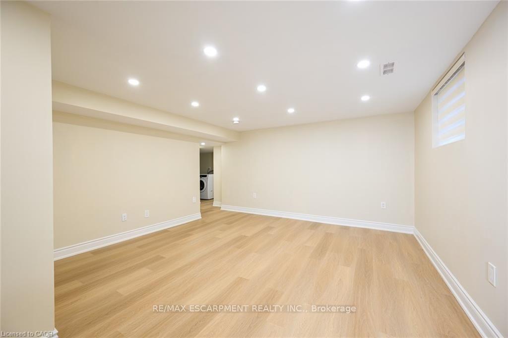 Photo 5 of Unit LOWER #2, 347 York Road, Burlington, Grindstone — HOMEH
