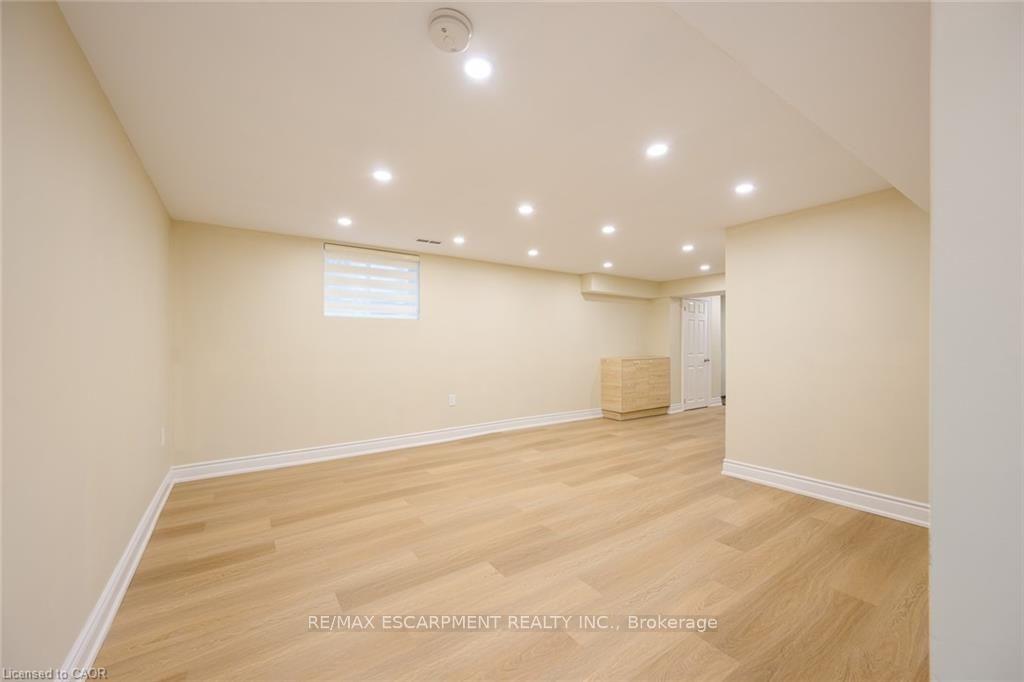 Photo 6 of Unit LOWER #2, 347 York Road, Burlington, Grindstone — HOMEH