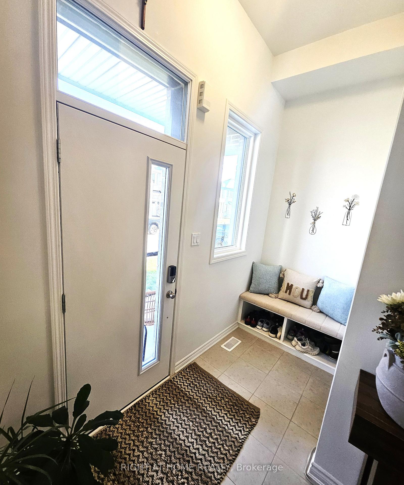 Photo 4 of 297 Starflower Place, Milton, Walker — HOMEH