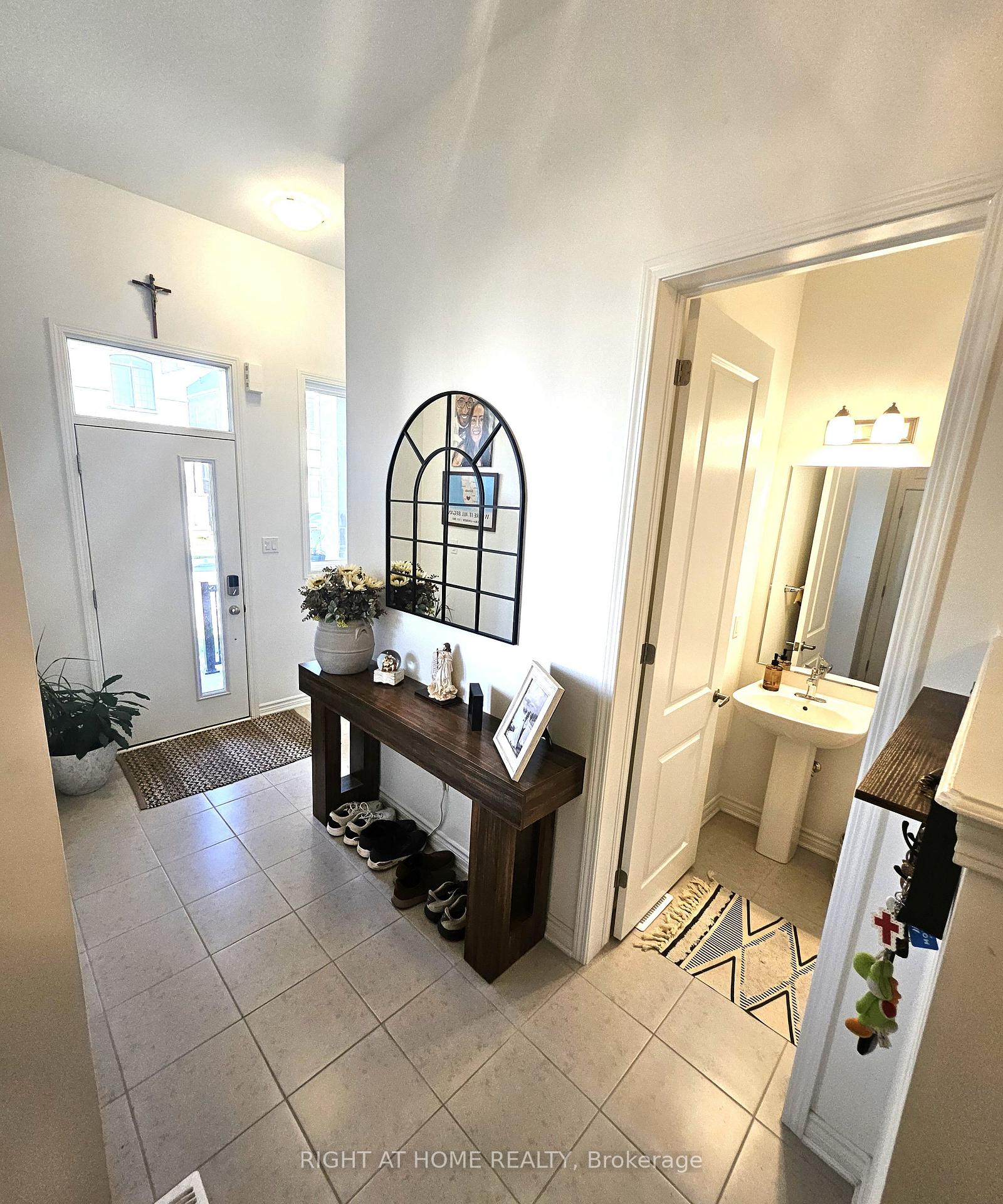 Photo 5 of 297 Starflower Place, Milton, Walker — HOMEH
