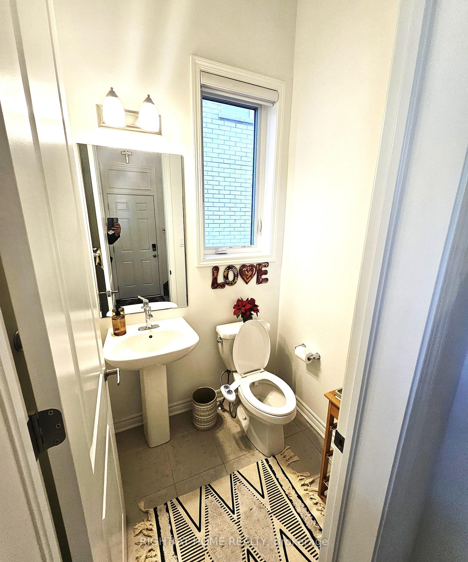 Photo 6 of 297 Starflower Place, Milton, Walker — HOMEH