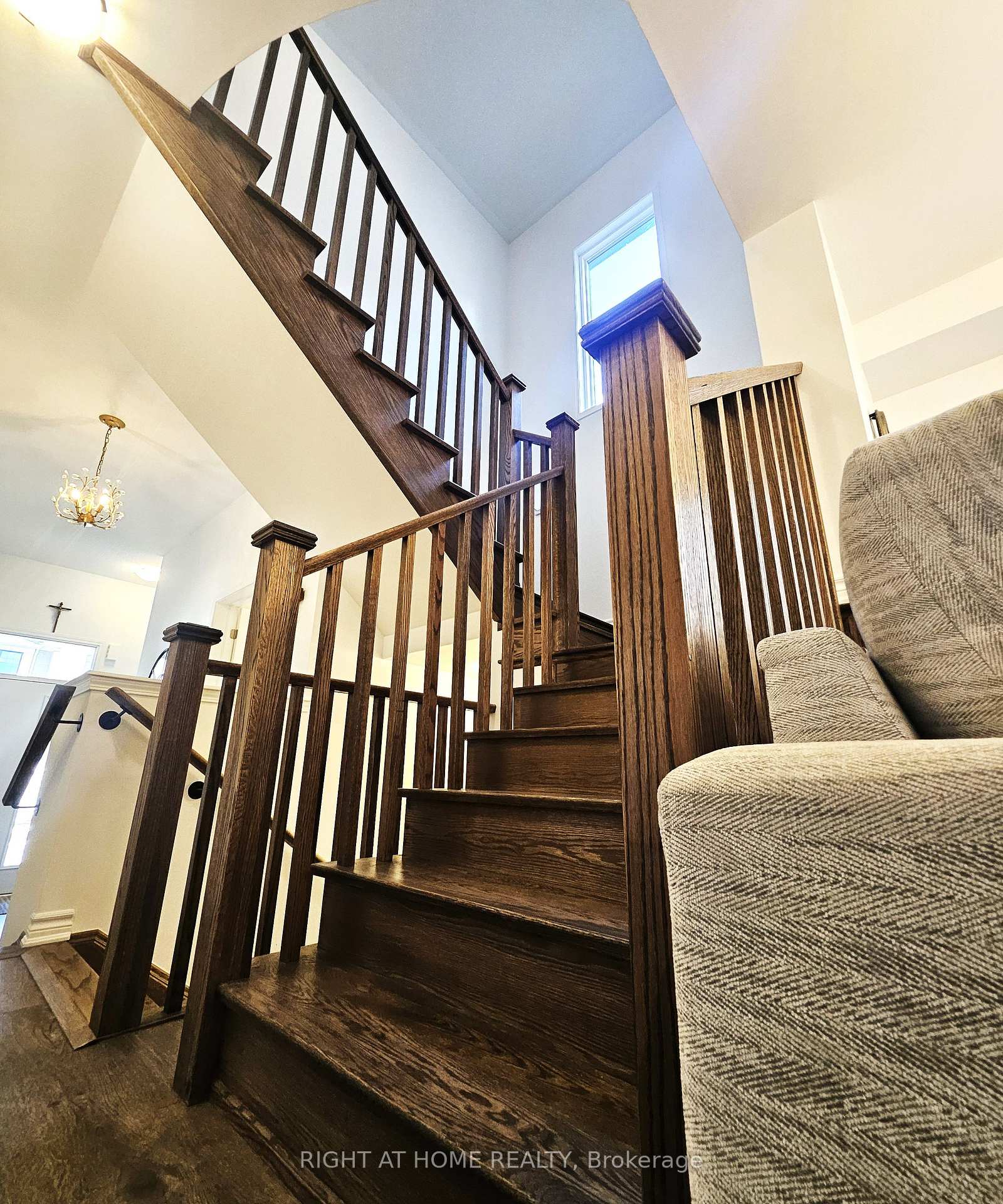 Photo 9 of 297 Starflower Place, Milton, Walker — HOMEH
