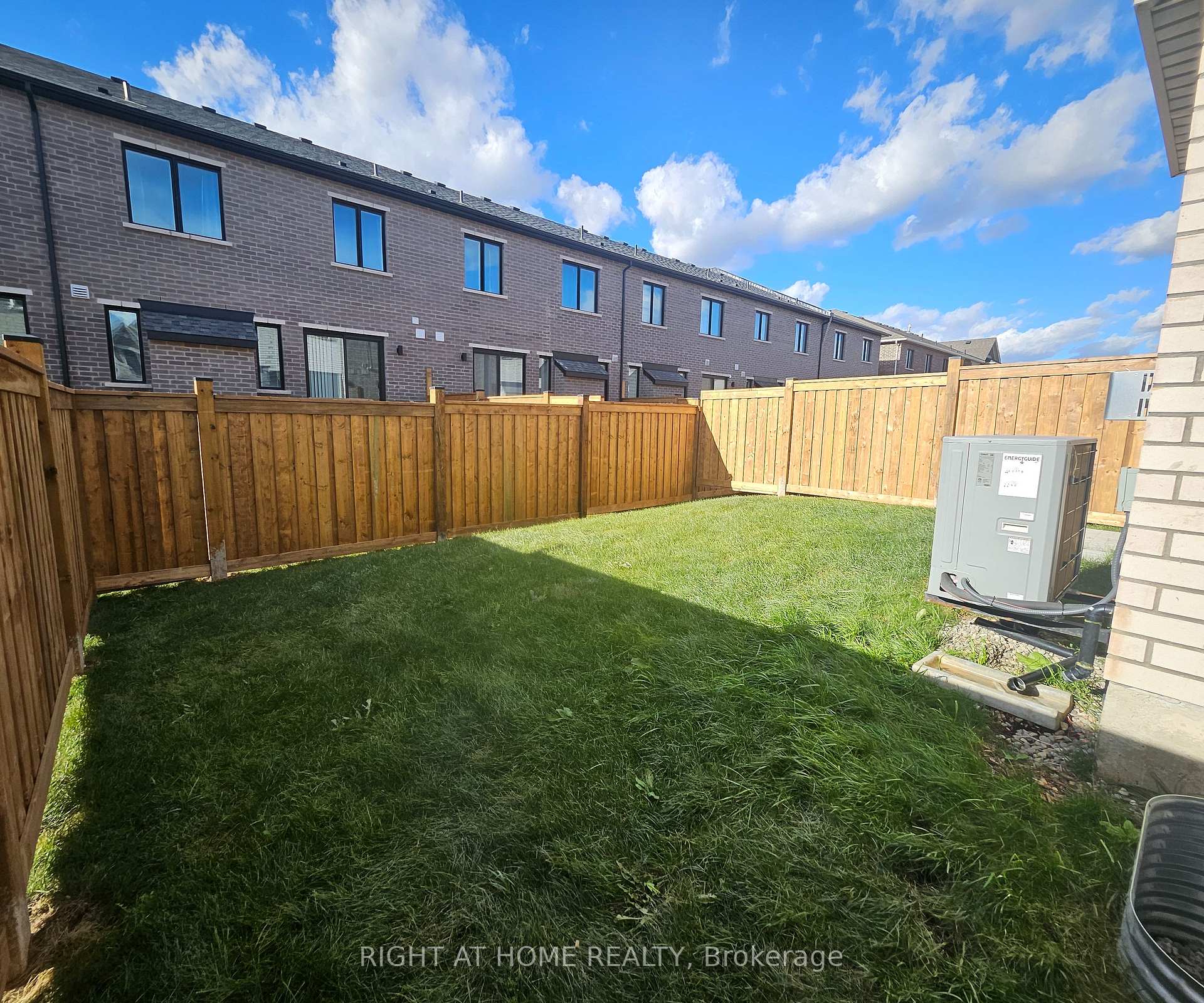 Photo 34 of 297 Starflower Place, Milton, Walker — HOMEH