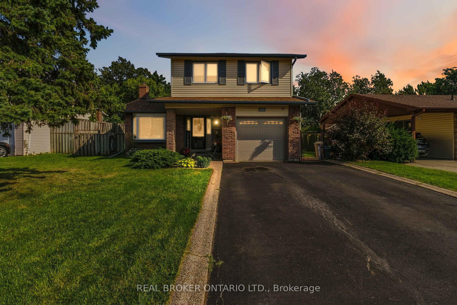 Photo 2 of 608 Woodward Avenue, Milton, Dorset Park — HOMEH
