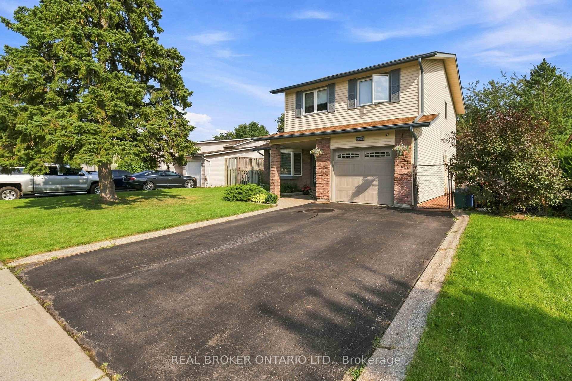Photo 3 of 608 Woodward Avenue, Milton, Dorset Park — HOMEH