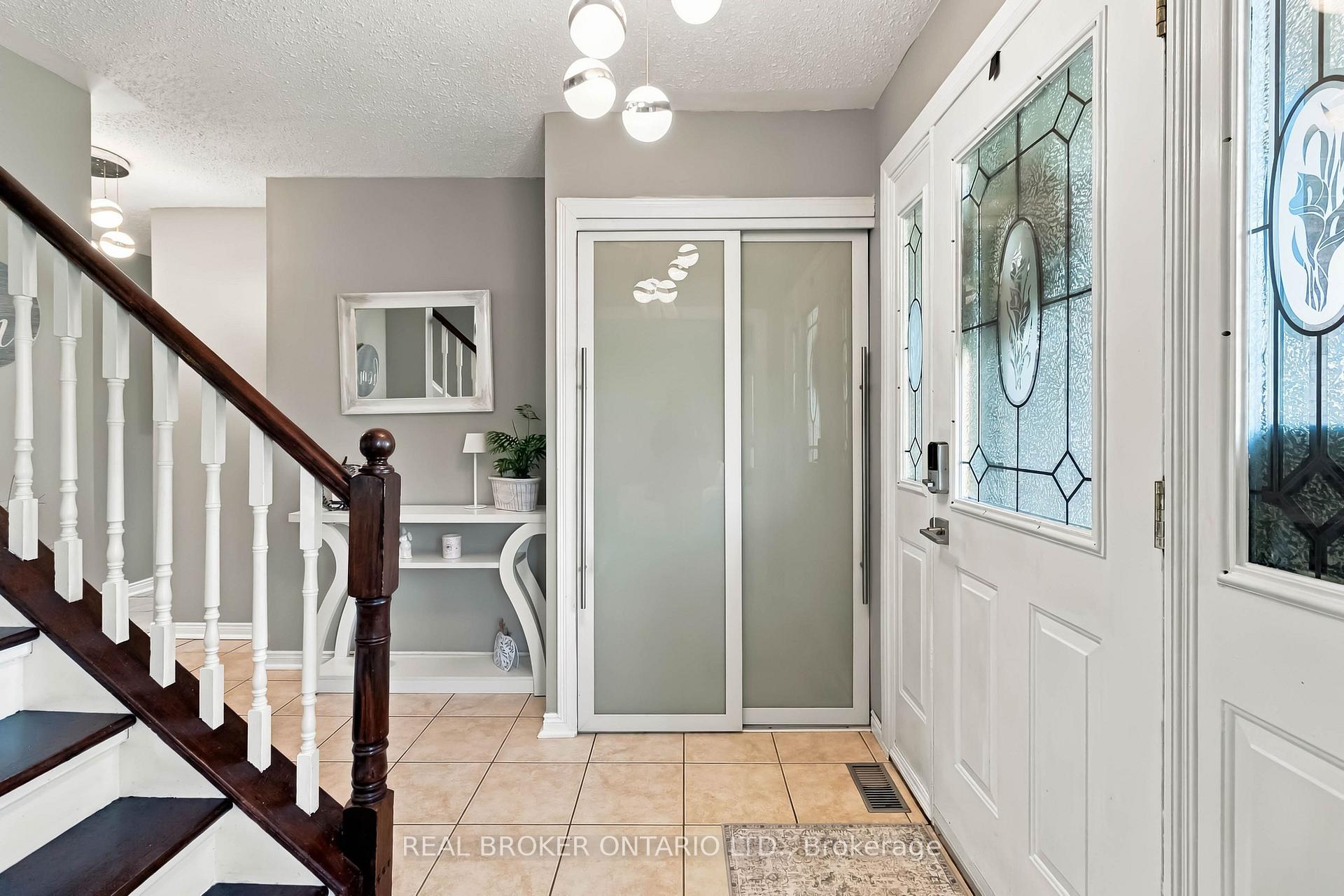Photo 7 of 608 Woodward Avenue, Milton, Dorset Park — HOMEH