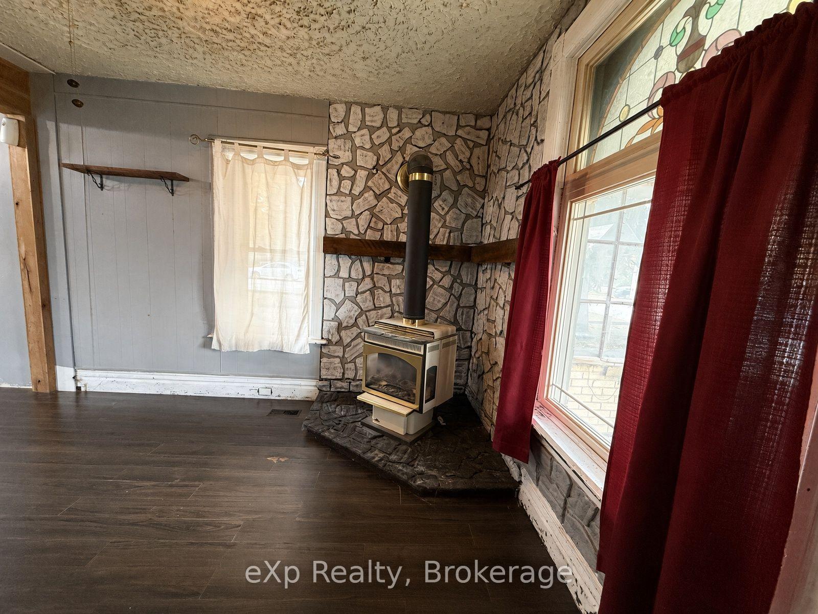 Photo 10 of 388 11TH Street, Hanover — HOMEH