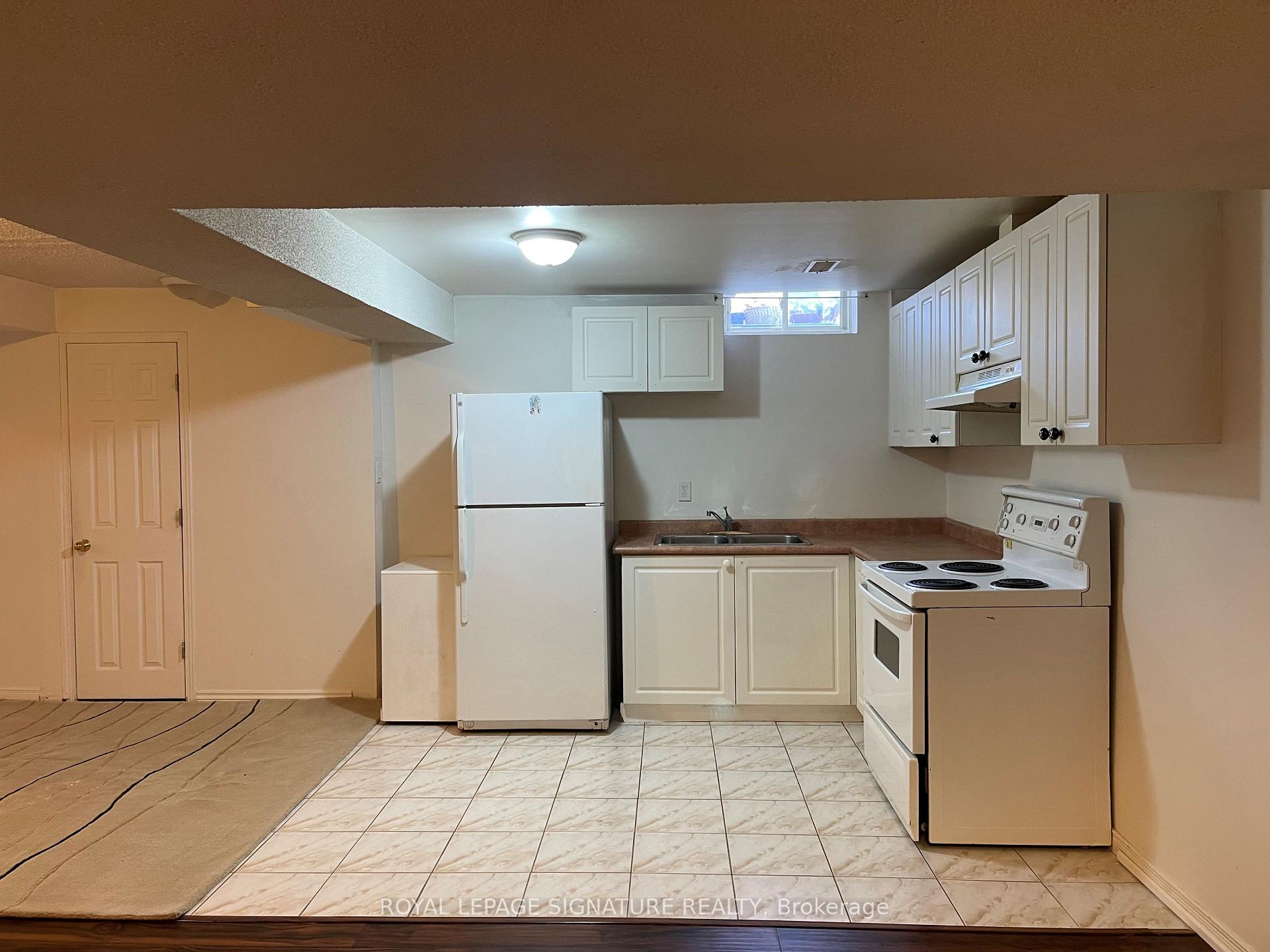Photo 3 of 803 Sombrero Way, Mississauga, Meadowvale Village — HOMEH