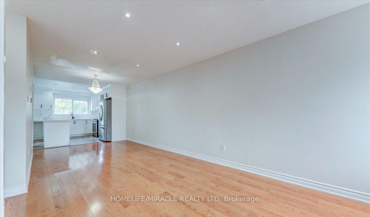Photo 4 of 78 Castlehill Road, Brampton, Northwood Park — HOMEH
