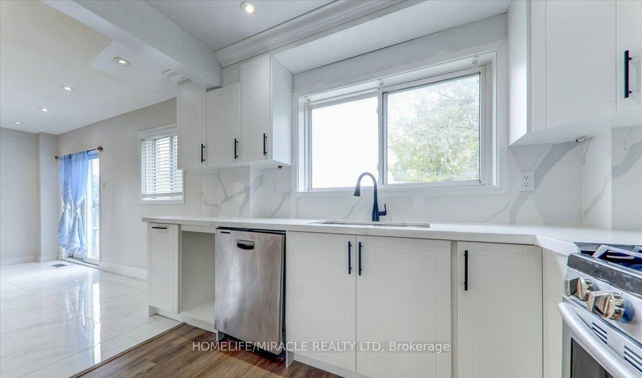 Photo 6 of 78 Castlehill Road, Brampton, Northwood Park — HOMEH