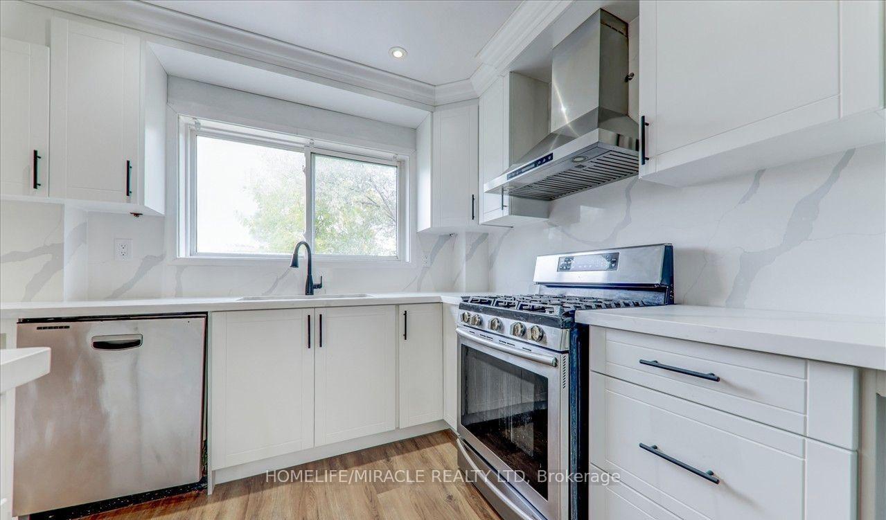Photo 11 of 78 Castlehill Road, Brampton, Northwood Park — HOMEH