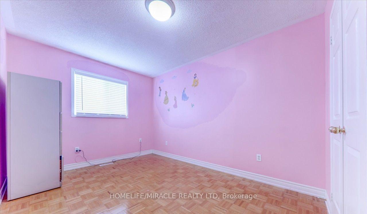 Photo 21 of 78 Castlehill Road, Brampton, Northwood Park — HOMEH