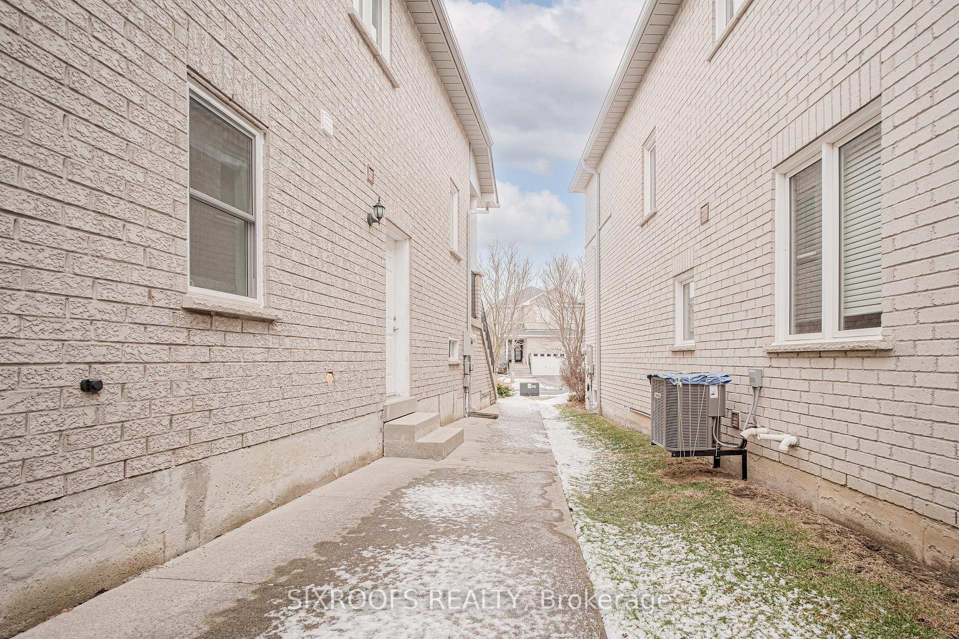 Photo 9 of Unit Lower, 23 San Vito Drive, Vaughan, Sonoma Heights — HOMEH