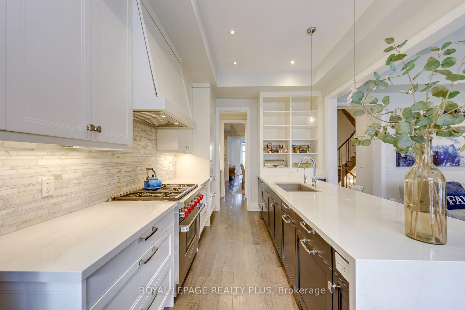 Photo 12 of 221 Hanover Street, Oakville, West — HOMEH