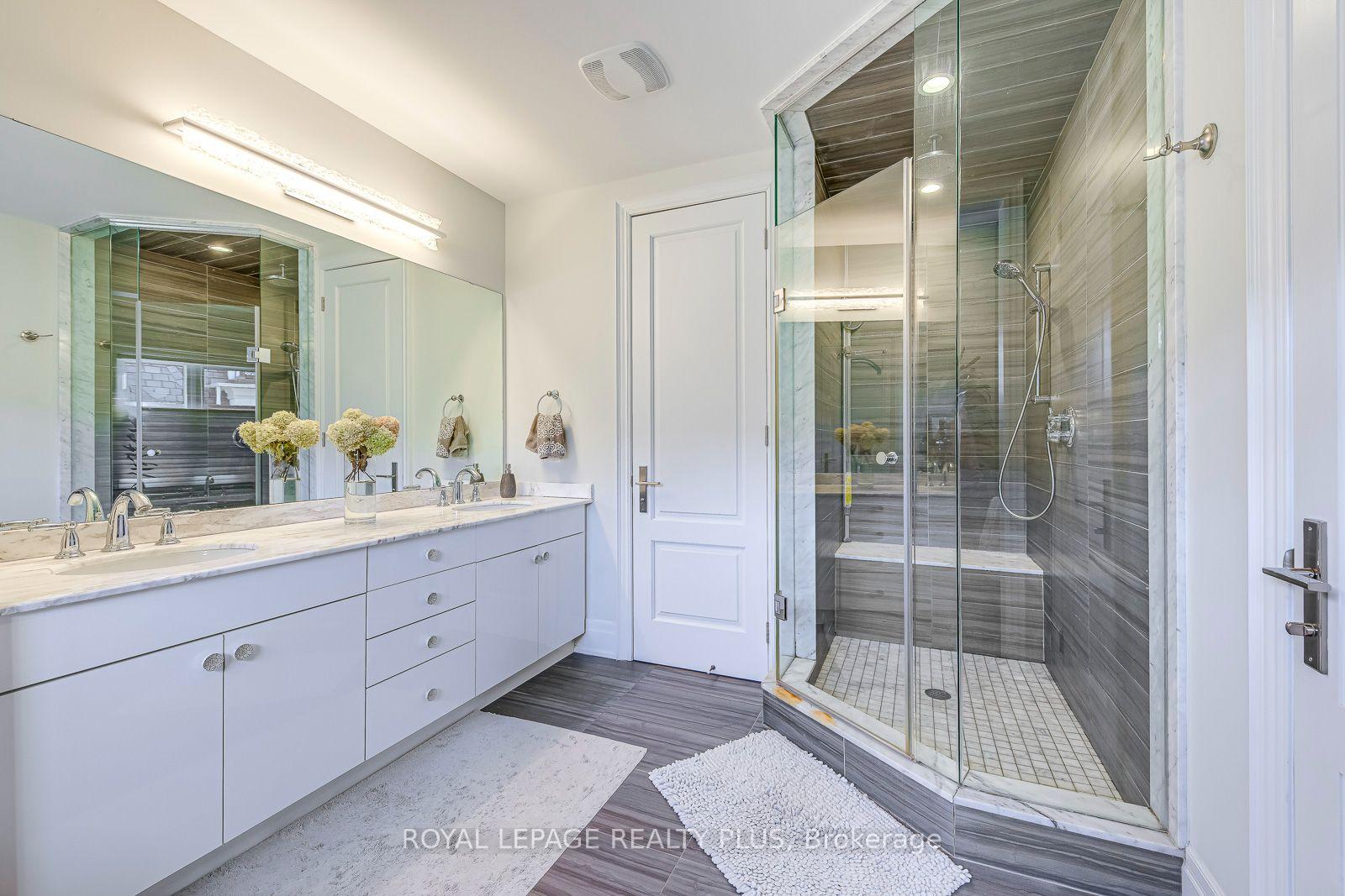 Photo 28 of 221 Hanover Street, Oakville, West — HOMEH