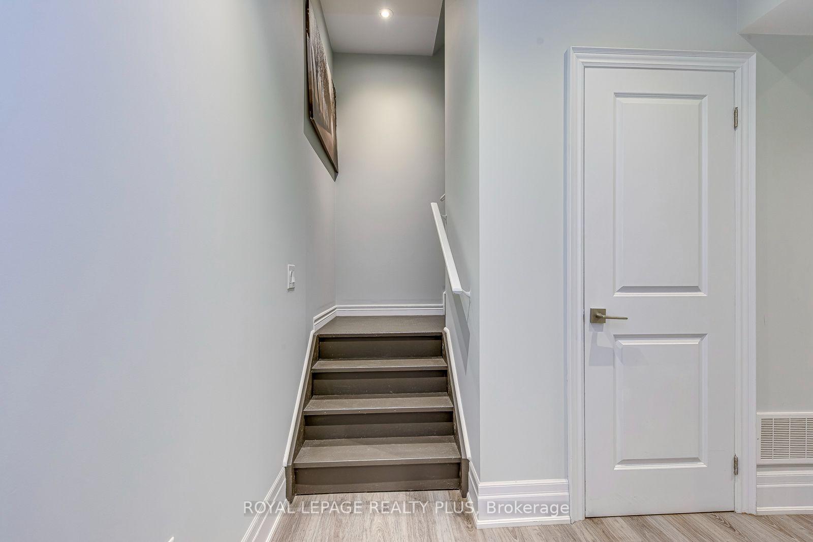 Photo 45 of 221 Hanover Street, Oakville, West — HOMEH