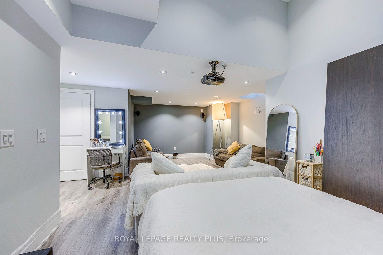 Photo 48 of 221 Hanover Street, Oakville, West — HOMEH