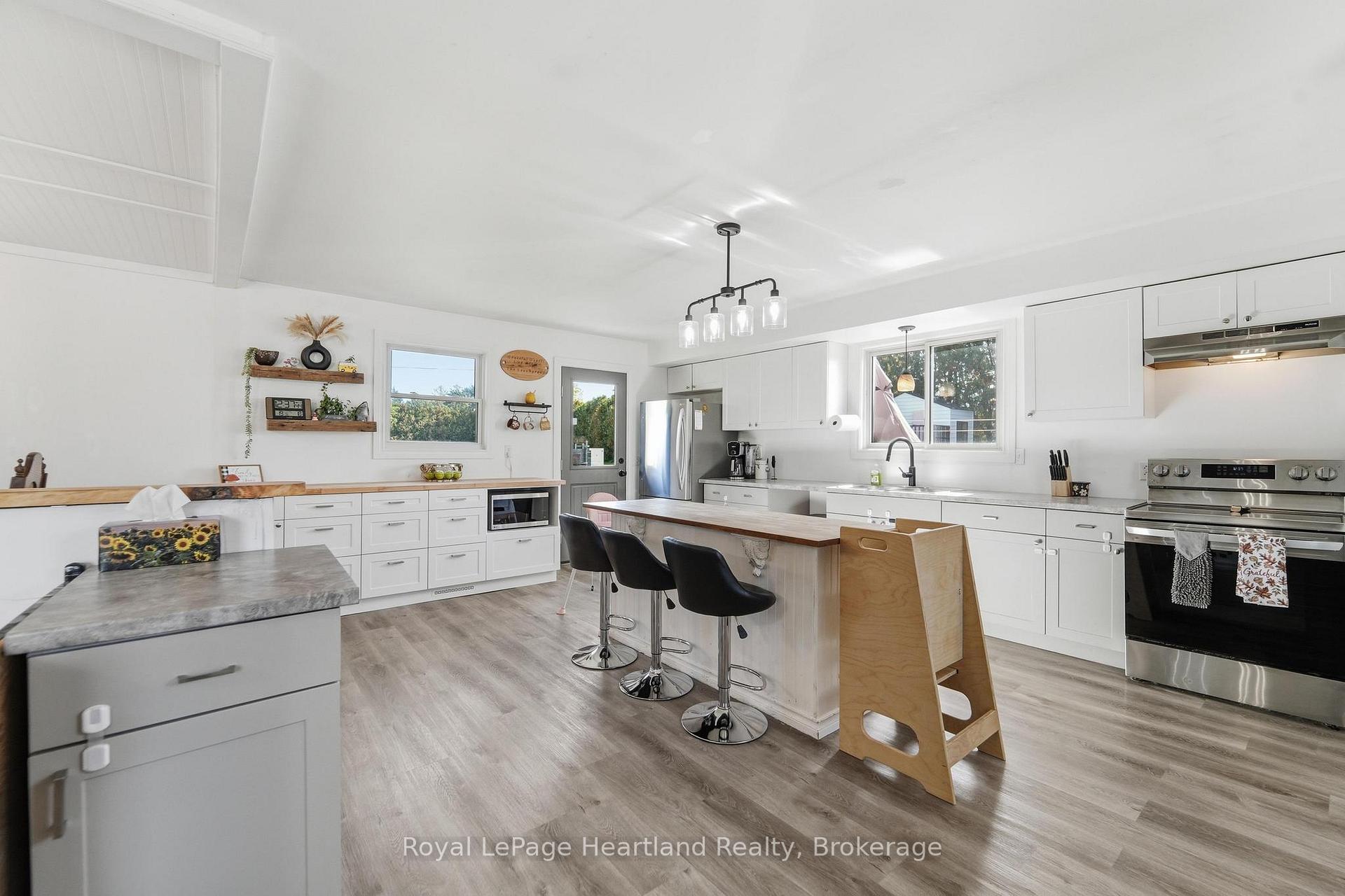 Photo 8 of 33 Mill Road, Bluewater, Stanley — HOMEH