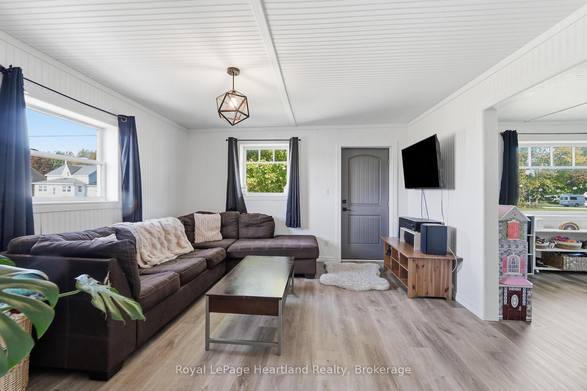 Photo 19 of 33 Mill Road, Bluewater, Stanley — HOMEH