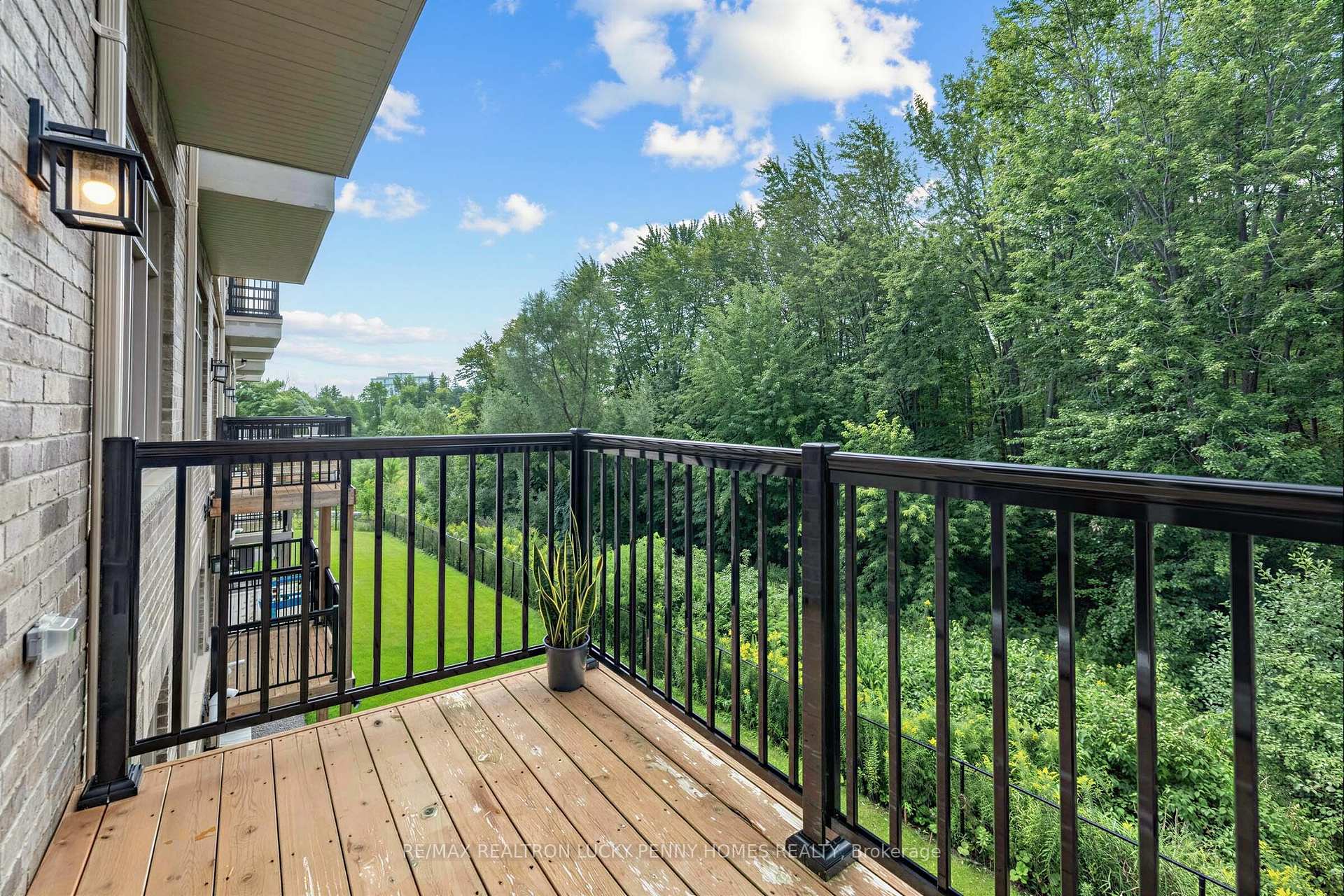 Photo 7 of 82 West Village Lane, Markham, Angus Glen — HOMEH