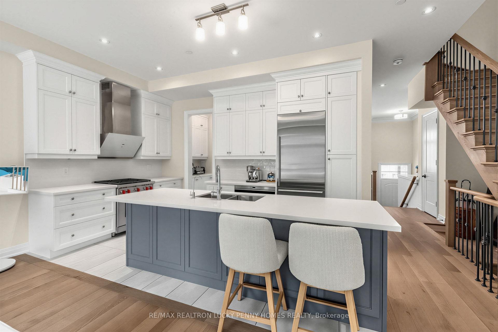 Photo 9 of 82 West Village Lane, Markham, Angus Glen — HOMEH
