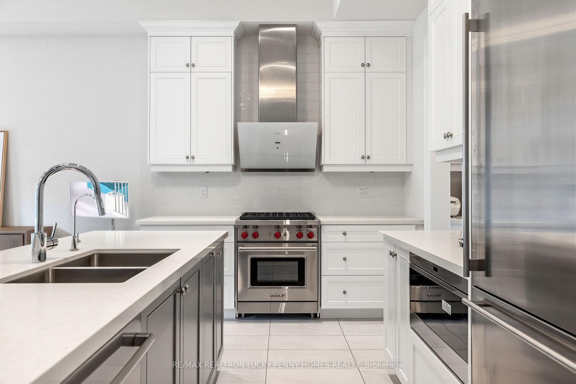 Photo 10 of 82 West Village Lane, Markham, Angus Glen — HOMEH
