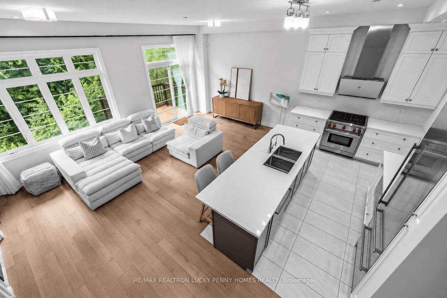Photo 12 of 82 West Village Lane, Markham, Angus Glen — HOMEH