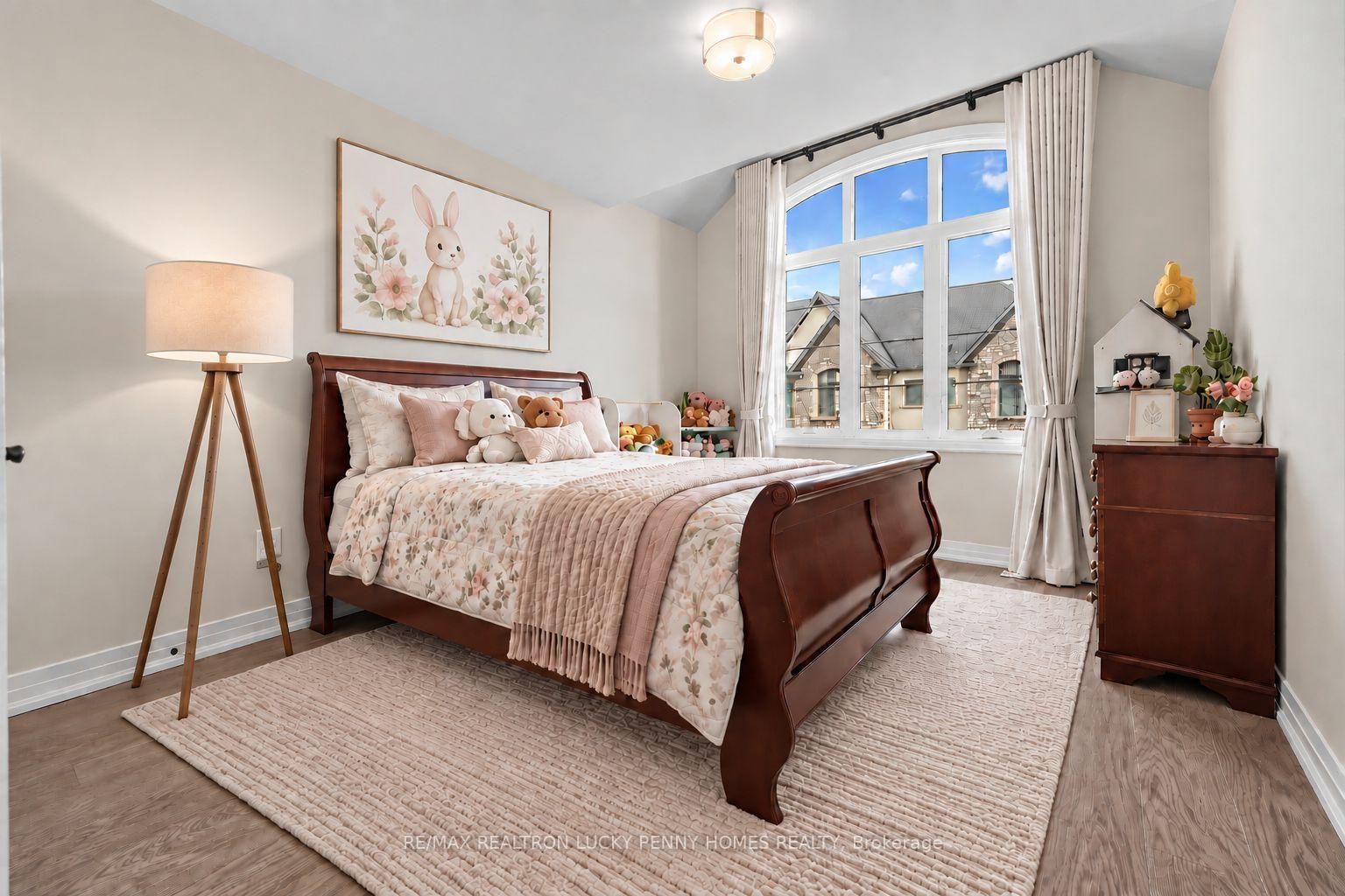 Photo 23 of 82 West Village Lane, Markham, Angus Glen — HOMEH