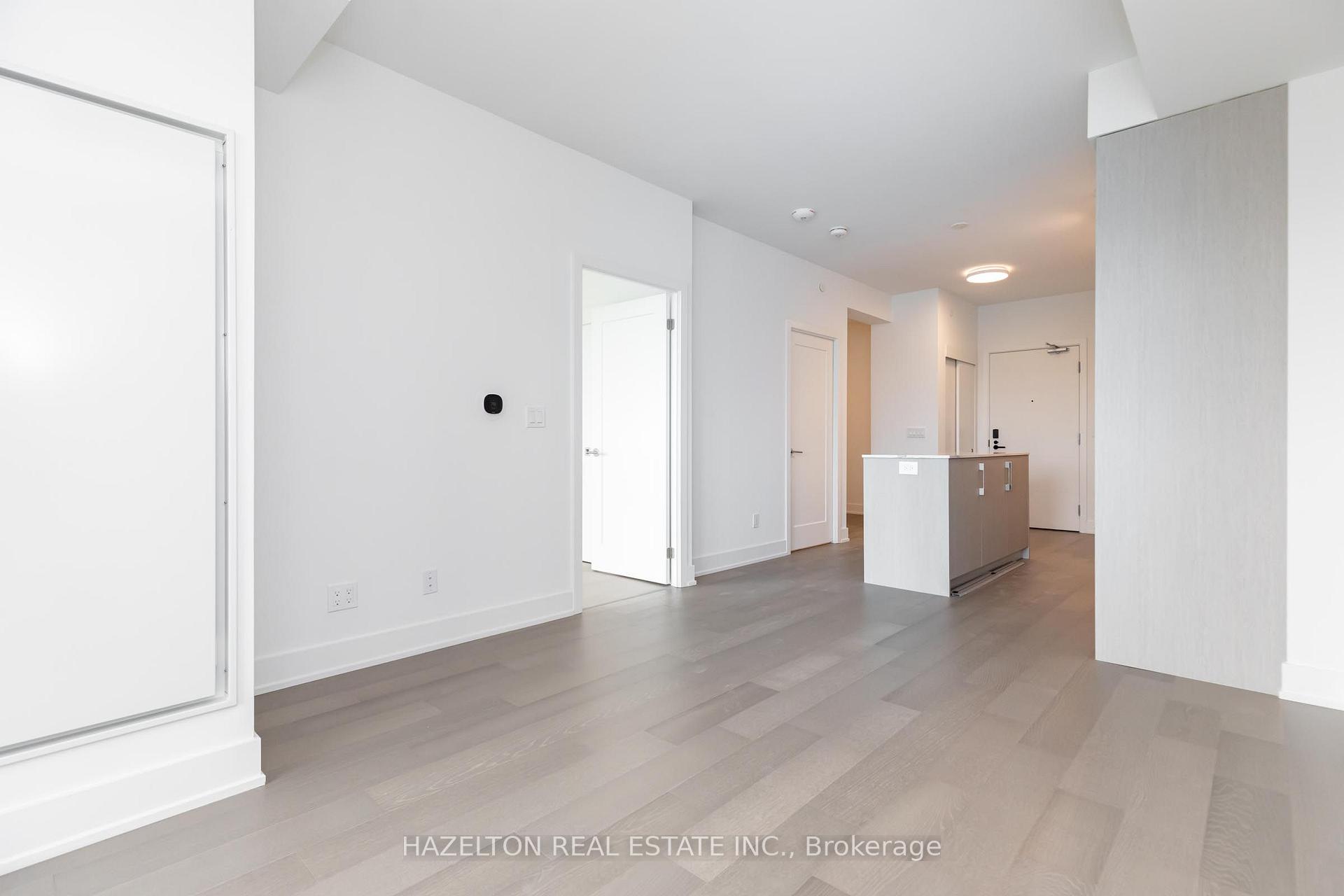 Photo 5 of Unit 603, 8 Manor Road W, Toronto, Yonge-Eglinton — HOMEH