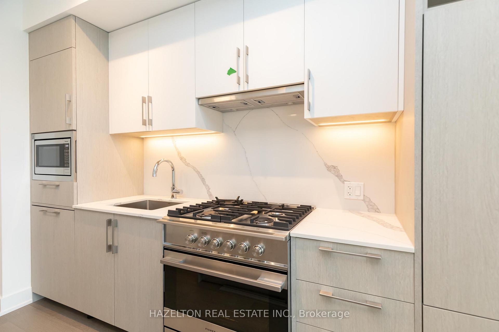 Photo 13 of Unit 603, 8 Manor Road W, Toronto, Yonge-Eglinton — HOMEH