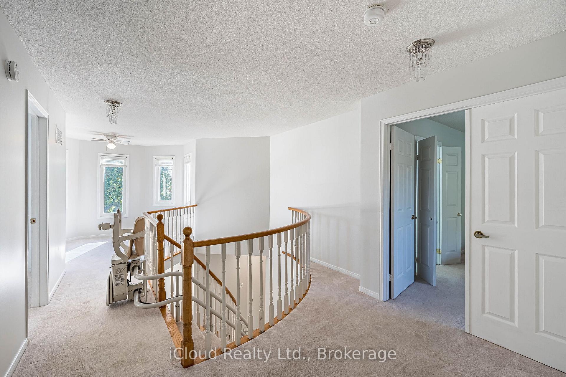 Photo 20 of 2017 Grenville Drive, Oakville, Wedgewood Creek — HOMEH