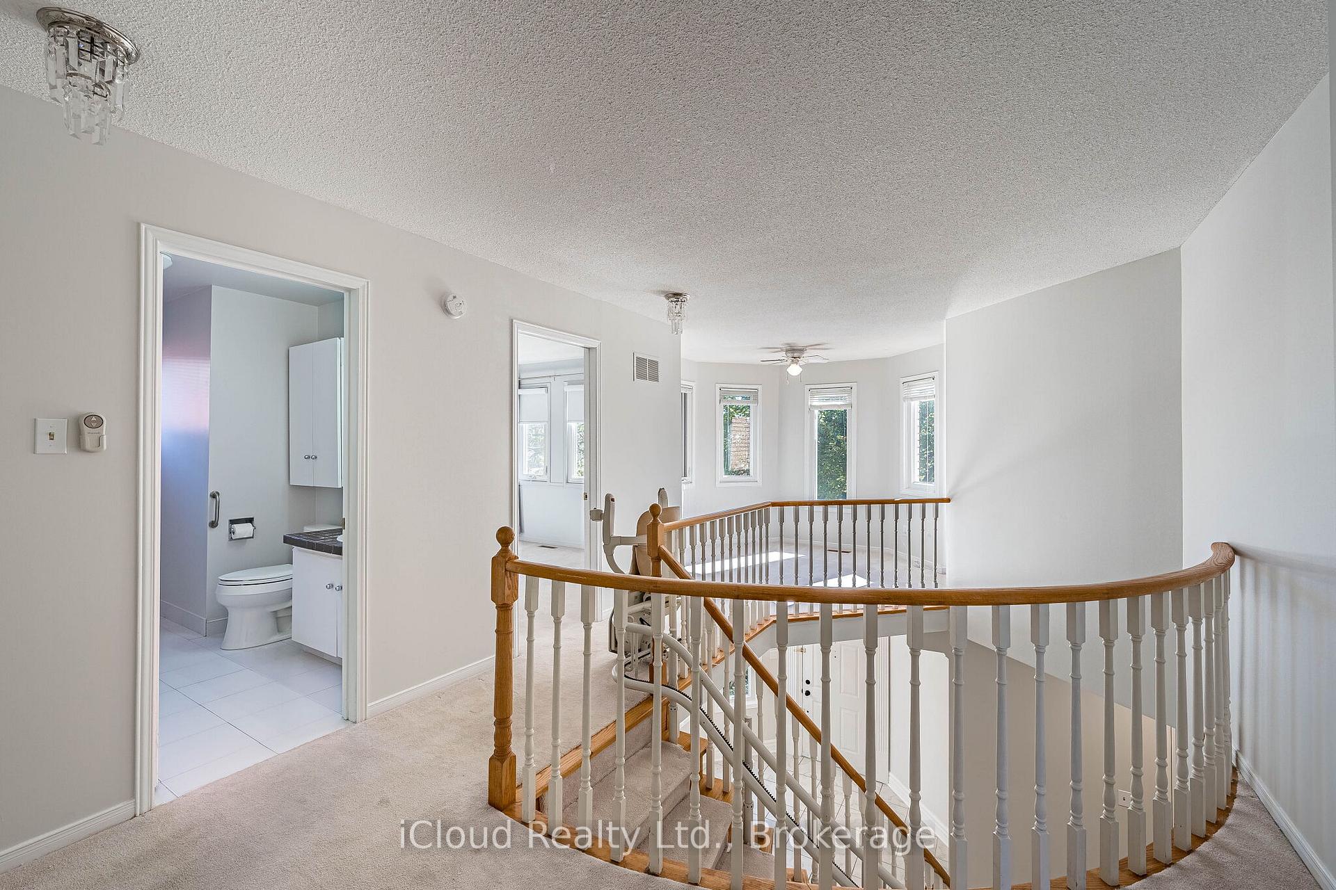 Photo 21 of 2017 Grenville Drive, Oakville, Wedgewood Creek — HOMEH