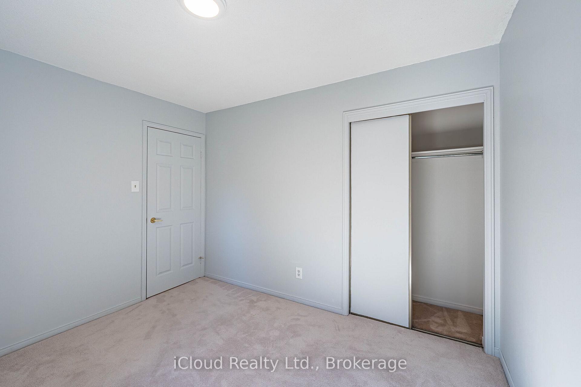 Photo 24 of 2017 Grenville Drive, Oakville, Wedgewood Creek — HOMEH