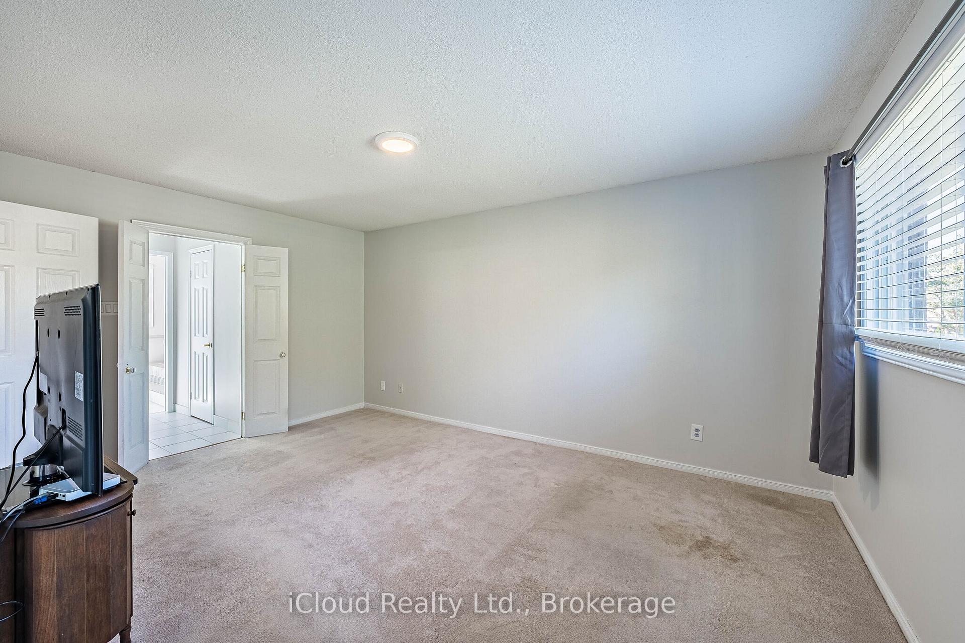 Photo 27 of 2017 Grenville Drive, Oakville, Wedgewood Creek — HOMEH