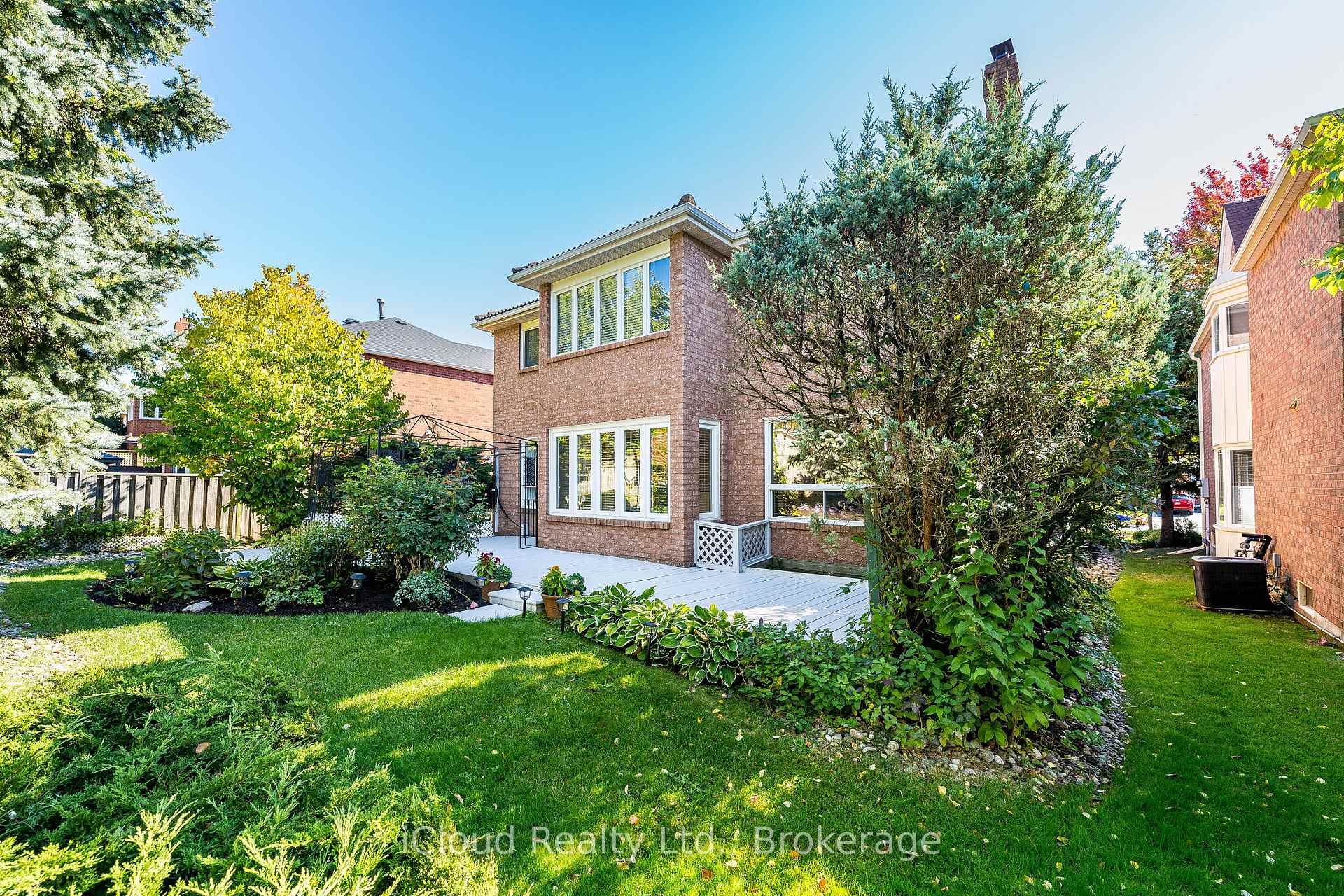 Photo 34 of 2017 Grenville Drive, Oakville, Wedgewood Creek — HOMEH
