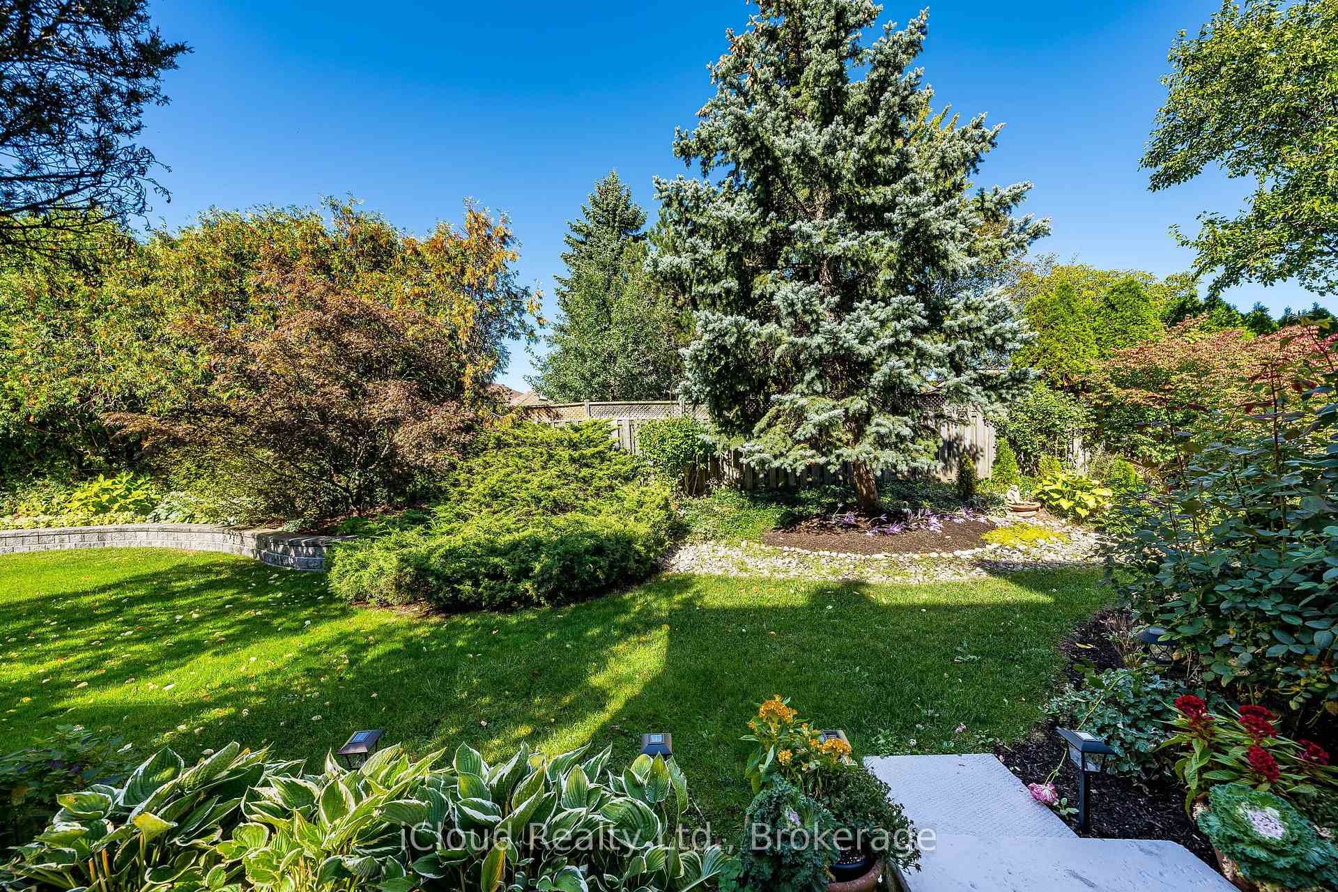 Photo 38 of 2017 Grenville Drive, Oakville, Wedgewood Creek — HOMEH