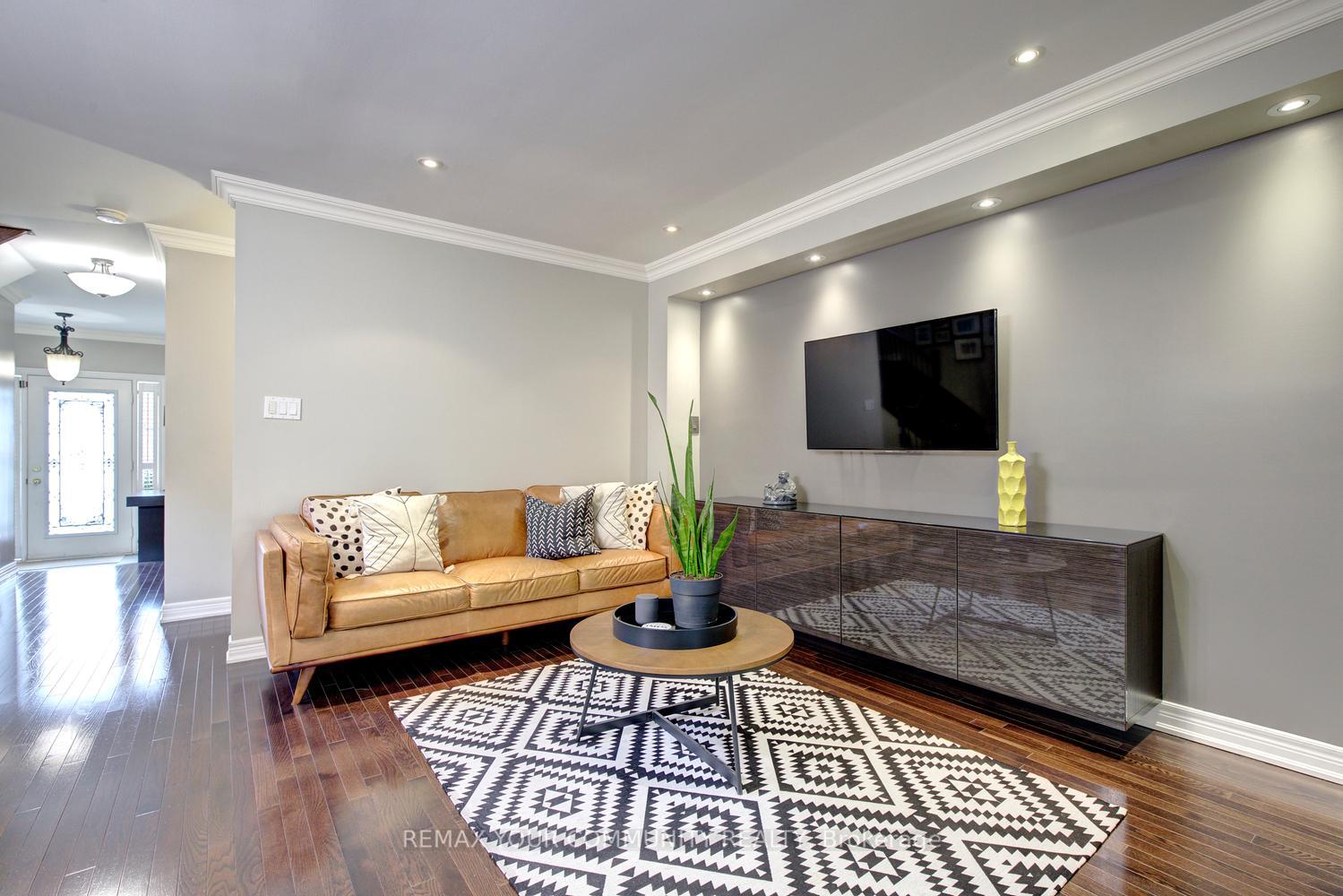 Photo 7 of 265 Golden Orchard Road, Vaughan, Patterson — HOMEH